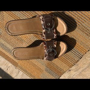 👡 Franco Sarto Women’s slides 7M     -  $15